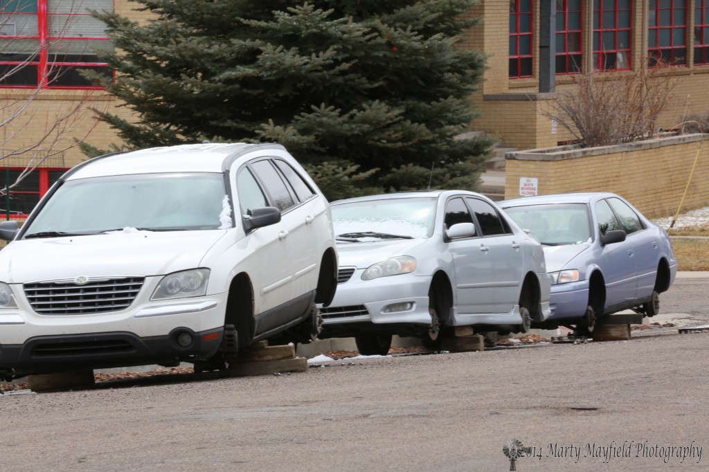 Raton residents woke to find their car tires flat Saturday morning after a tire slashing spree that covered many parts of Raton.
