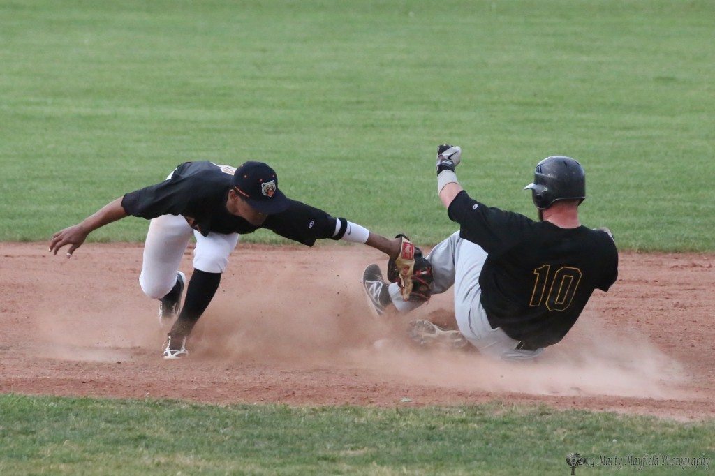 Another great play at second base as Andre Oliver makes the tag on Nicholas Bruce