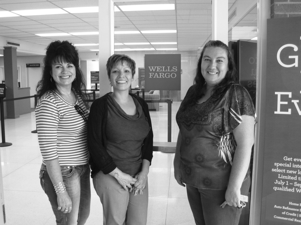 Springer Chamber President Anna Phillips, with Wells Fargo employees Patricia Quezada and Daniela Johnson. Photo by Sherry Goodyear