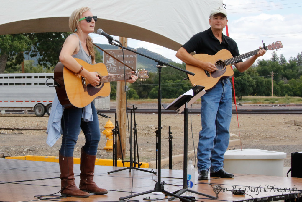 Local guitarist David Parker joins Nicole Unser Saturday afternoon.