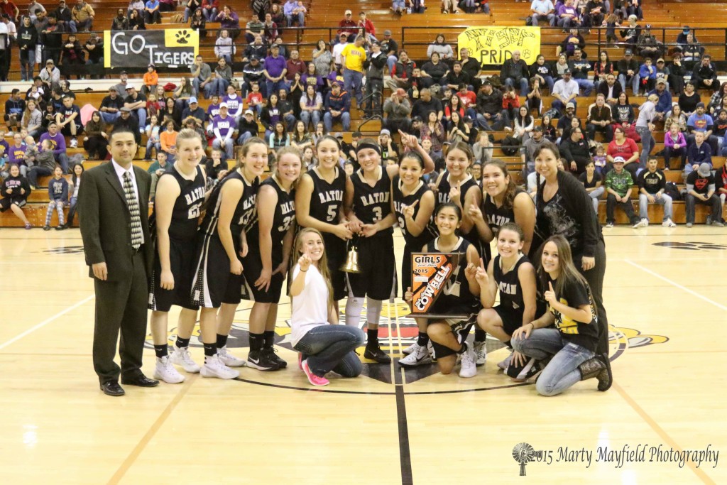 2015 Cowbell 1st Place   Raton Lady Tigers