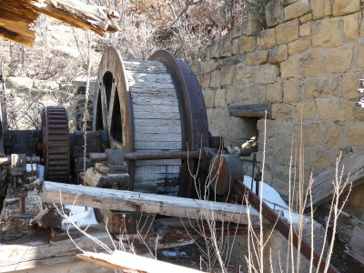 Cable winch for coal cars (Photo by Jim Veltri)