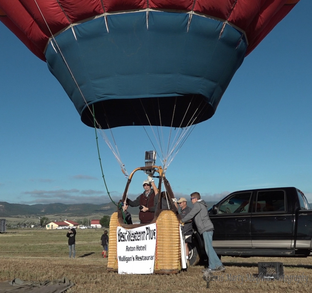 Frankie Mahannah gets his very first balloon ride with Pilot Loretta Zamora in Saki Bomber Saturday morning