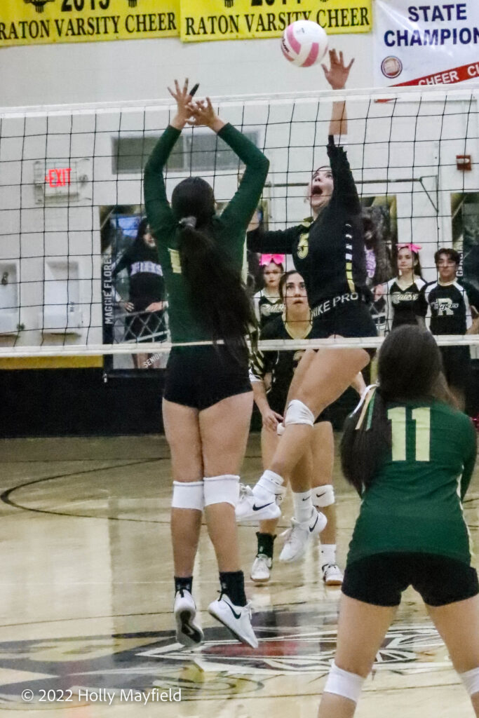 Volleyball Match Goes the Distance for Raton Win – KRTN Enchanted Air Radio